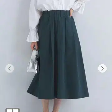 새상품 그린 라벨 턱 개더 플레어 스커트