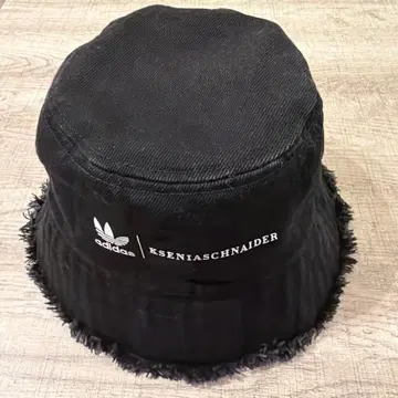 adidas Ksenia Schnaider 버킷 햇 블랙