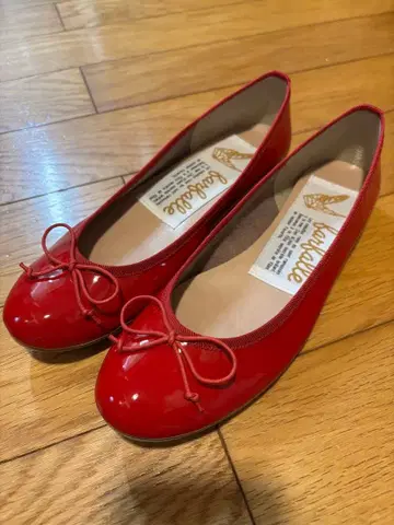 farfalle 파르팔레 빨간색 리본 포함 발레 슈즈 36