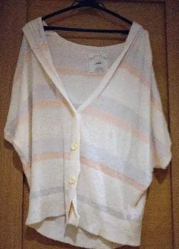 젤라피케 후드 부착 스트라이프 니트 룸웨어