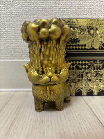 모우코야마 쏟아지는 비 고양이 네 발 골드 개봉 완료 새상품급