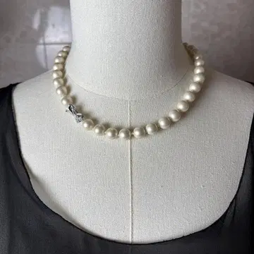 kate spade 케이트 스페이드 화이트 펄 리본 목걸이