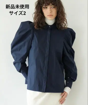 클라네 TUCK SHOULDER SHIRT