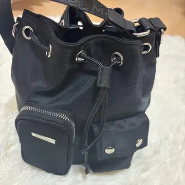 미사용 새상품 MOUSSY 로고 스트랩 백 복조리 백 블랙