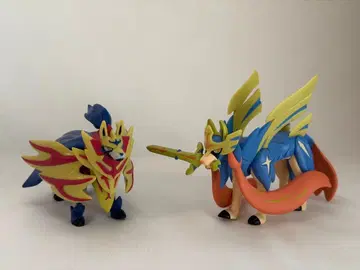 몬코레 자시안 자마젠타 피규어 2체 세트