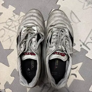 미즈노 모렐리아 축구화