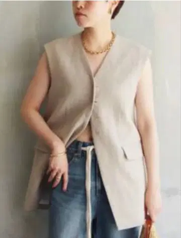 plage 린넨 베이지 슬리브리스 베스트