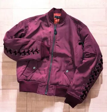 새상품 G.V.G.V. 레이스업 MA-1 블루종 충전솜