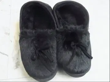 페이크 무스탕 페이크 퍼 리본이 귀여운 사이즈 36 경량 모카신 슬립온