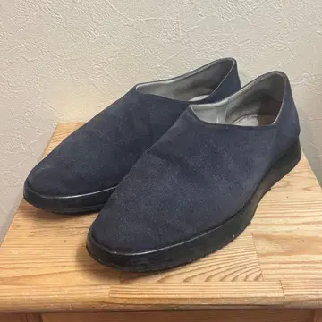 다크 블루 스웨이드 슬립온