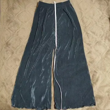 다크 블루 플리츠 와이드 팬츠