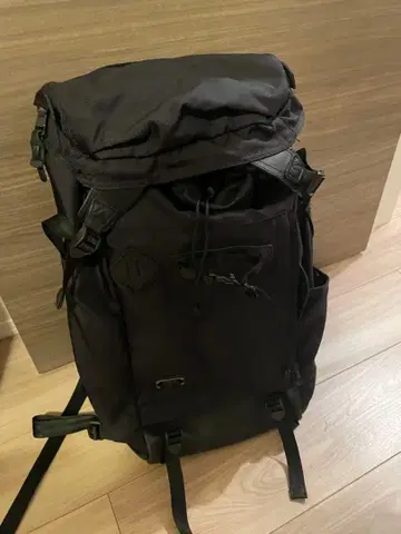 ASOV 블랙 백팩 데이팩 럭색
