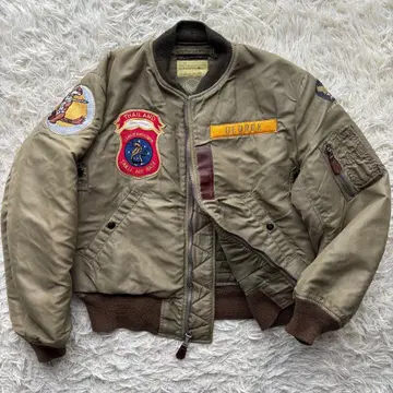 [ 초초레어 새상품급 ] 버즈릭슨 B-15C 플라이트 자켓 그린 계열 M