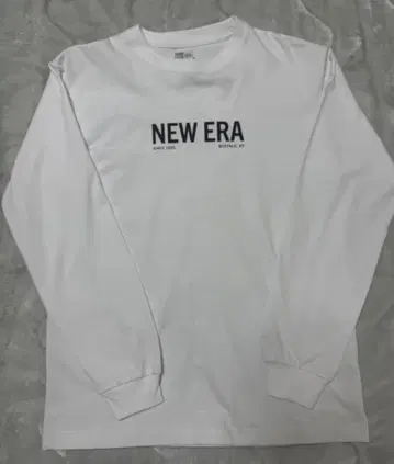 새상품 NEW ERA 화이트 긴팔 티셔츠 M