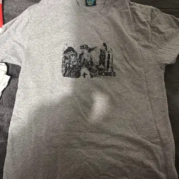 MOMES 그래픽 T셔츠 그레이
