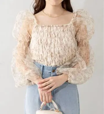 Chico 포레스트 패턴 셔링 블라우스