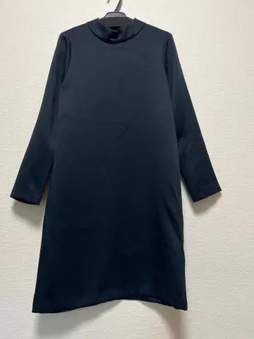 ROSSO 하이넥 네이비 원피스