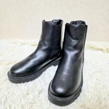 UNIQLO:C 네이비터치 사이드고어 숏부츠 23.5cm