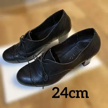 가죽 블랙 레이스업 신발 일본제 중간 힐