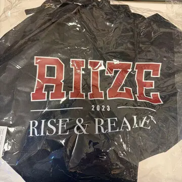 RIIZE UP 팝업 보스턴 백