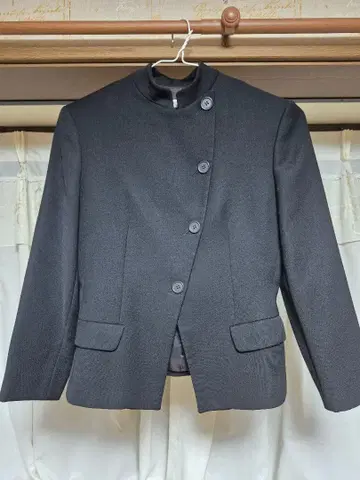 엠포리오 아르마니