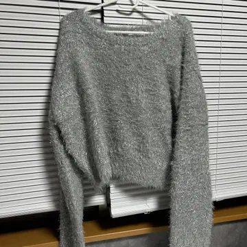 FOREVER 21 그레이 오프숄더 니트