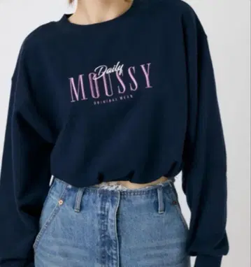 MOUSSY ELASTIC HEM 풀오버 네이비 맨투맨