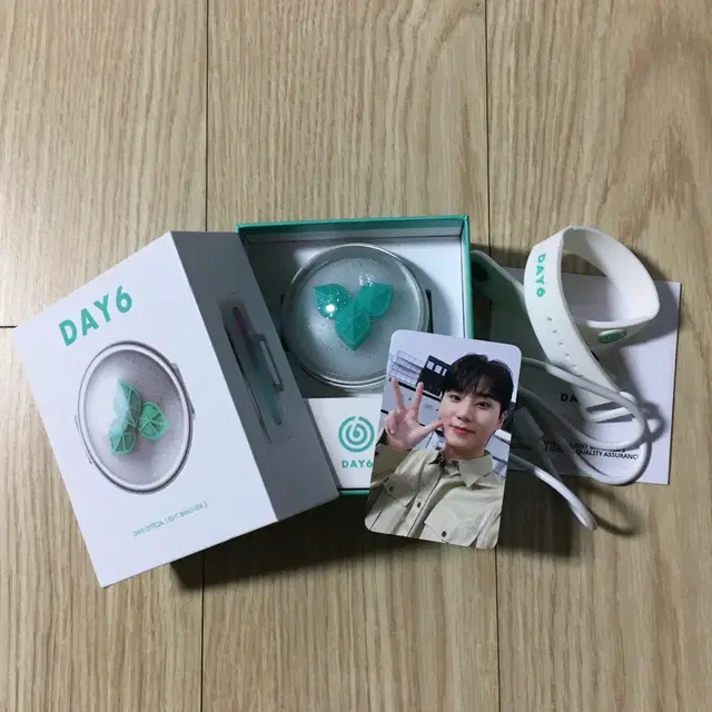 마데워치, 데이식스 응원봉 Ver.3 팔아요