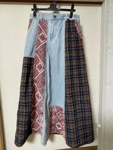 패치워크 디자인 롱 스커트 TITICACA