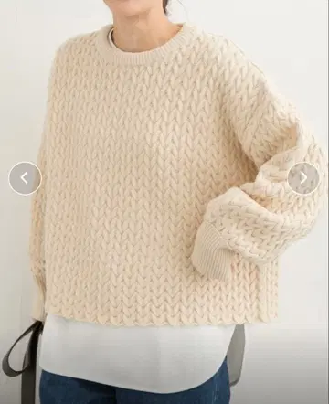 [택 포함 새상품] 헤링본 무늬 니트 풀오버