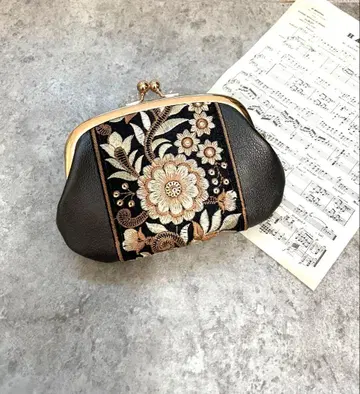 모녀 가마구치 미니 지갑 올리브 브라운 x 인도 자수 리본