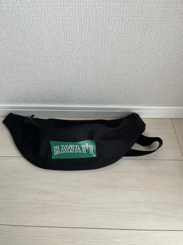 하와이 로고 바디백 블랙
