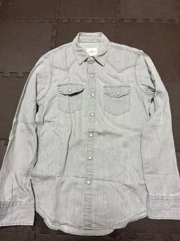 AMERICAN EAGLE 그레이 데님 셔츠