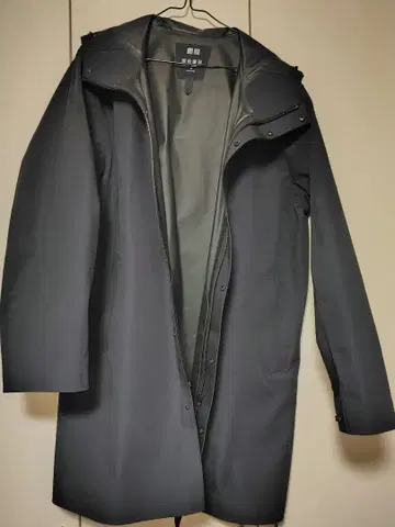 UNIQLO 블록 테크 코트