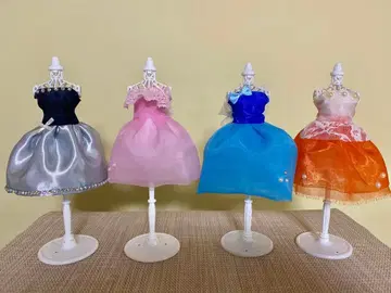 웰컴 스페이스 컬러 드레스 색상 맞추기 퀴즈용 미니어처 드레스