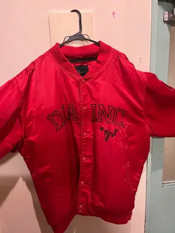 레드 바시티 자켓 NBA 자수 로고 포함