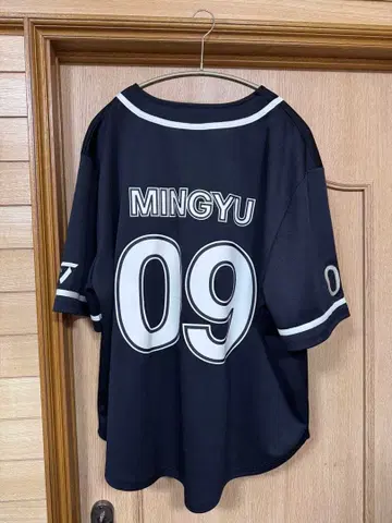 SEVENTEEN 세부치 민규 유니폼 셔츠