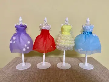 웰컴 스페이스 컬러 드레스 색상 맞추기 퀴즈용 미니어처 드레스