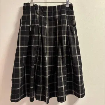마가렛호웰 체크 무늬 플레어 스커트