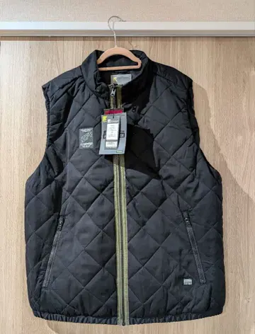 I'Z FRONTIER 방한 베스트 롬버스 블랙