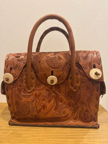 carving tribes Maestra S