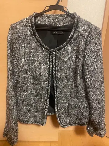 노카라 트위드 자켓 블랙과 화이트