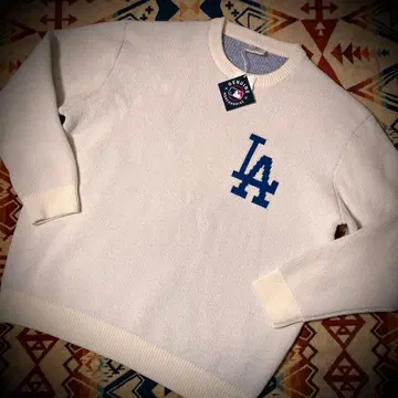 [ 미사용 완판템 ] MLB x BAYFLOW 콜라보 니트 다저스