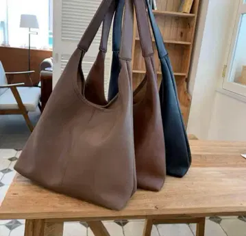 필독 즉시 구매 BLATE 파우치 포함 고급 숄더 bag