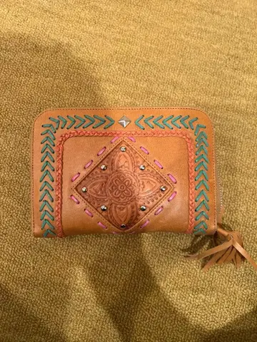 에스닉 디자인 장지갑