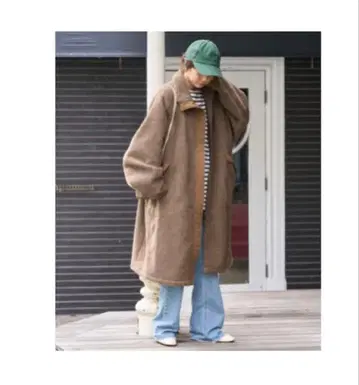 프릭스스토어 스탠드 카라 보아 롱 코트 브라운