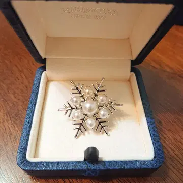 MIKIMOTO 눈꽃송이 브로치