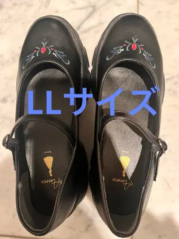 시마무라 나설 안나 치하루 콜라보 파우치 안나와 눈의 여왕 펌프스 LL