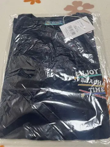 새상품 ENJOY BEACH TIME 네이비 자수T셔츠