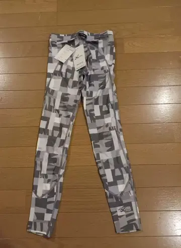 CW-X 레깅스